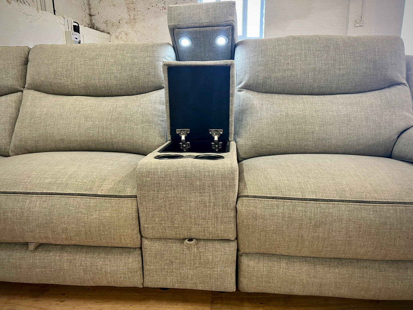EX DISPLAY - DFS Trek Power Recliner