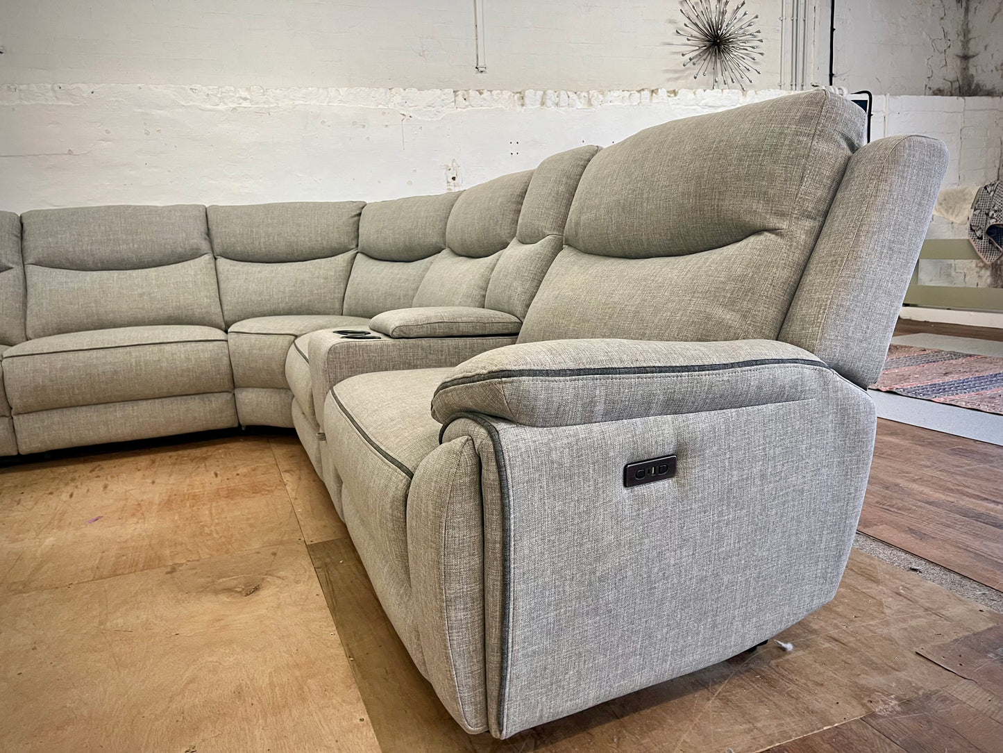 EX DISPLAY - DFS Trek Power Recliner