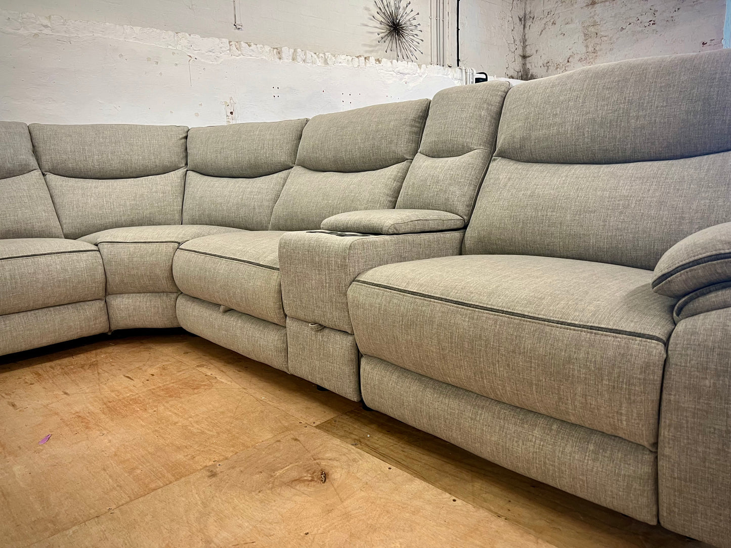 EX DISPLAY - DFS Trek Power Recliner