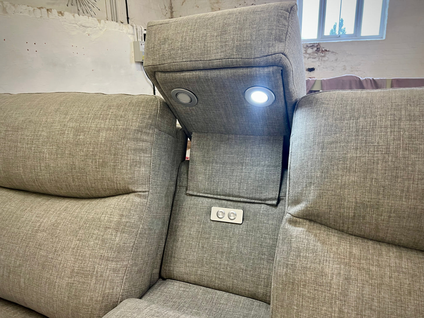EX DISPLAY - DFS Trek Power Recliner