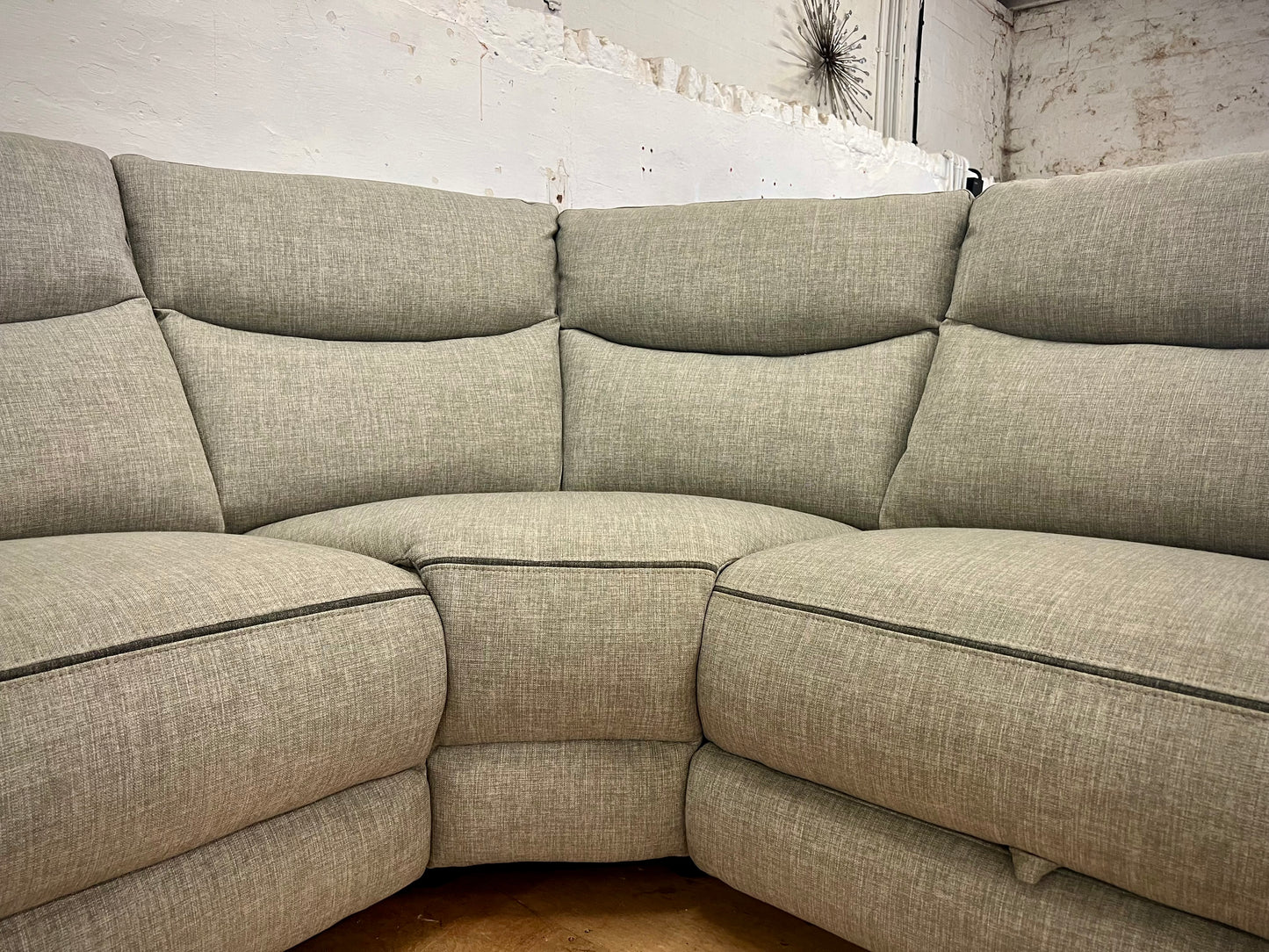 EX DISPLAY - DFS Trek Power Recliner