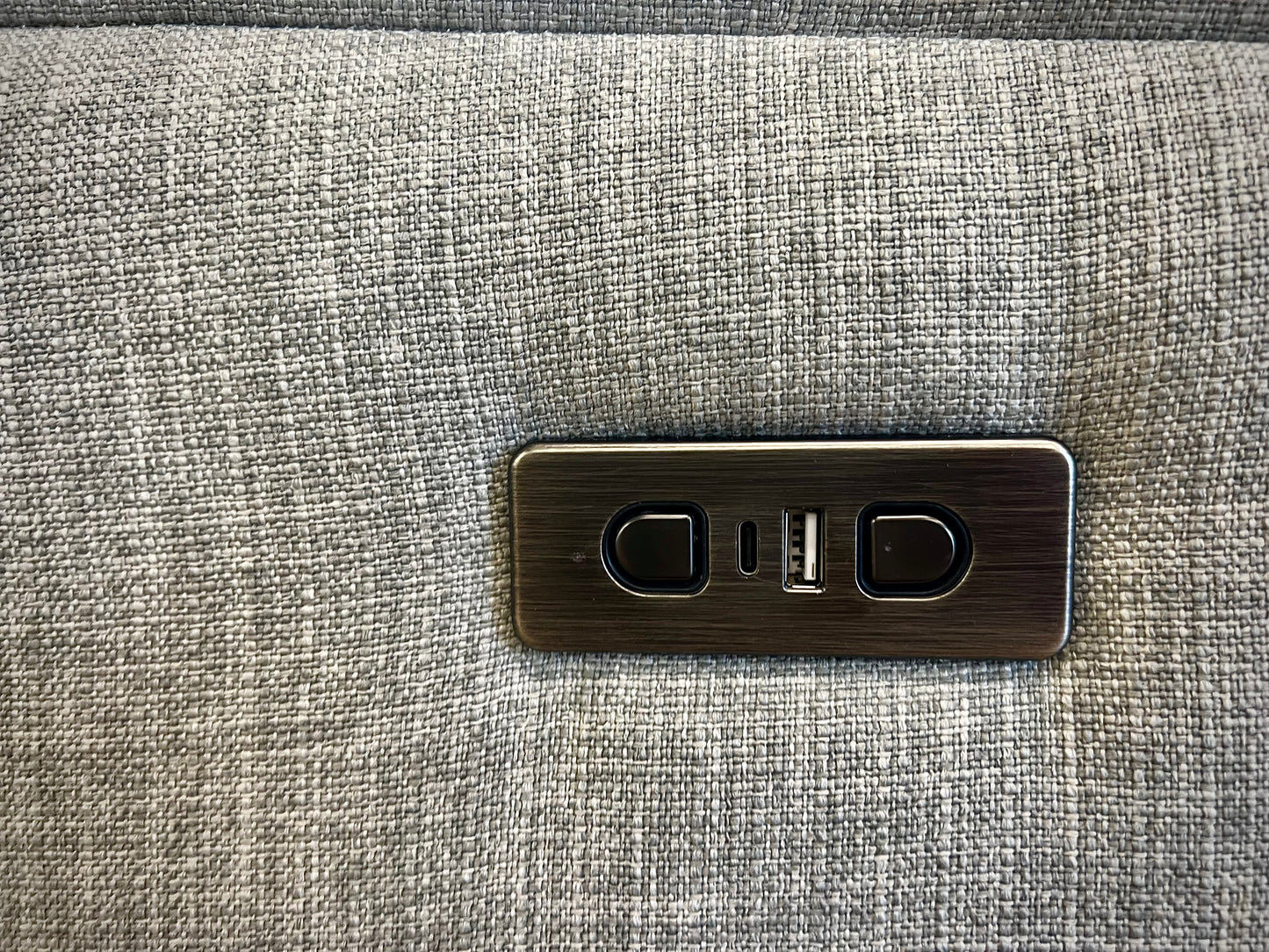 EX DISPLAY - DFS Trek Power Recliner