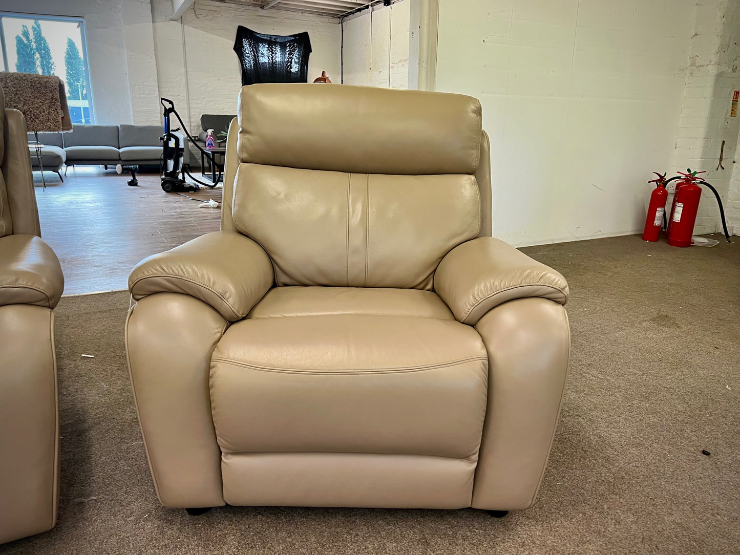 La-Z-Boy Winchester Leather 3 Seater Power Recliner & 2 Armchairs