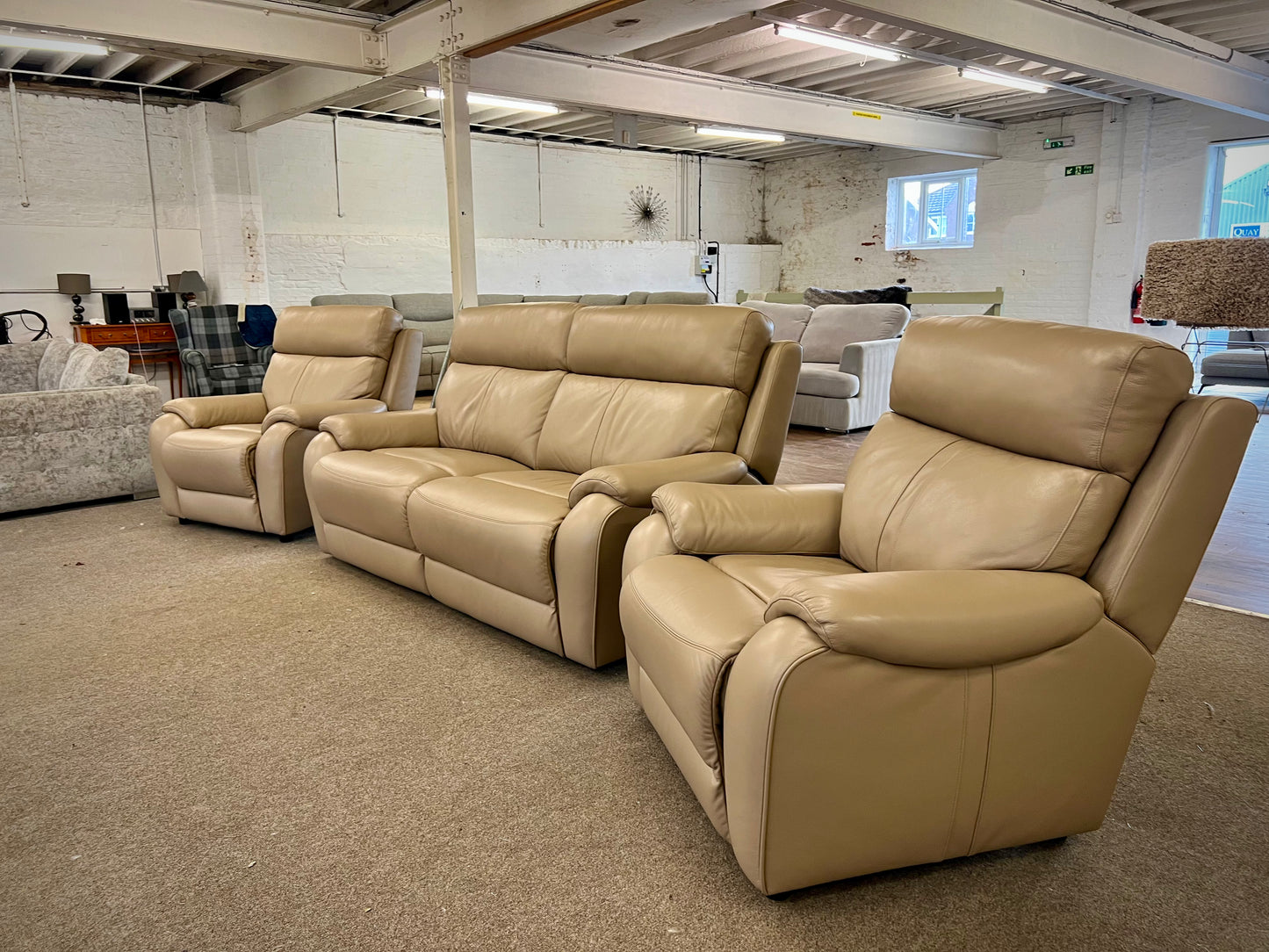 La-Z-Boy Winchester Leather 3 Seater Power Recliner & 2 Armchairs